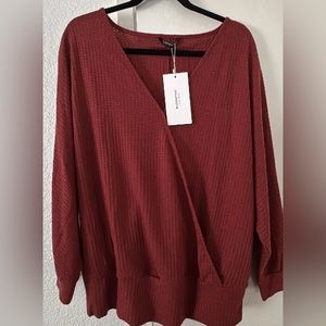 ⭐️BLOOMCHIC NWT BEAUTIFUL SOFT MATERIAL.⭐️